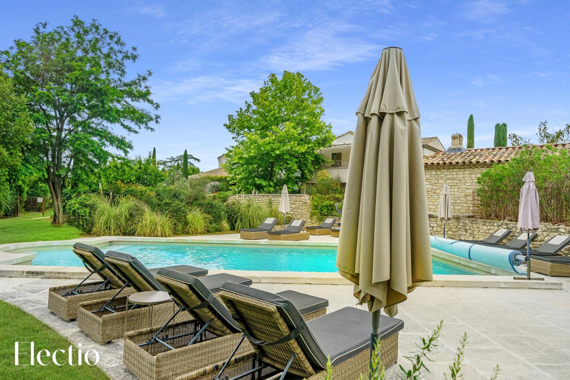 Residence Les Petitons Оппед Экстерьер фото