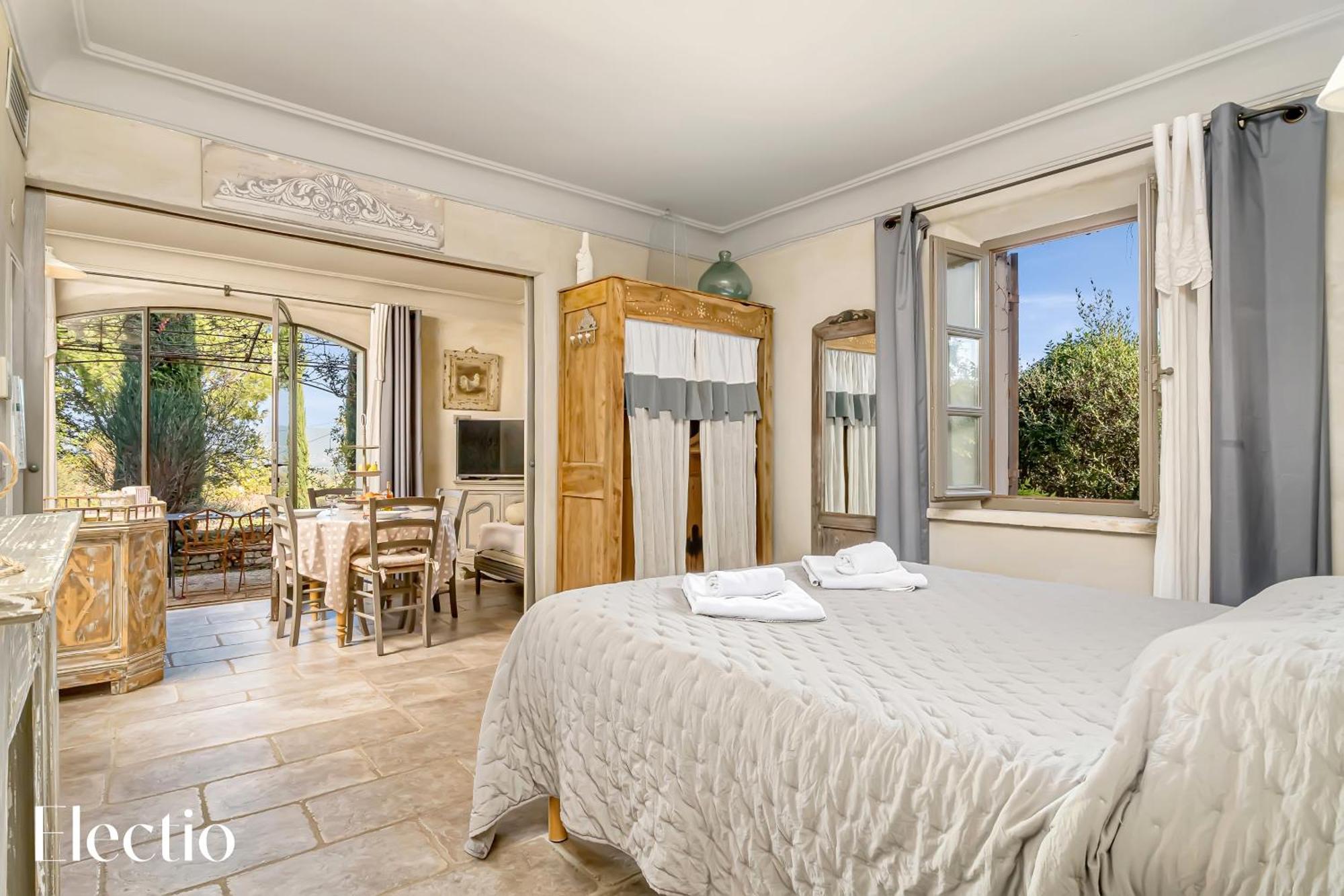Residence Les Petitons Оппед Экстерьер фото
